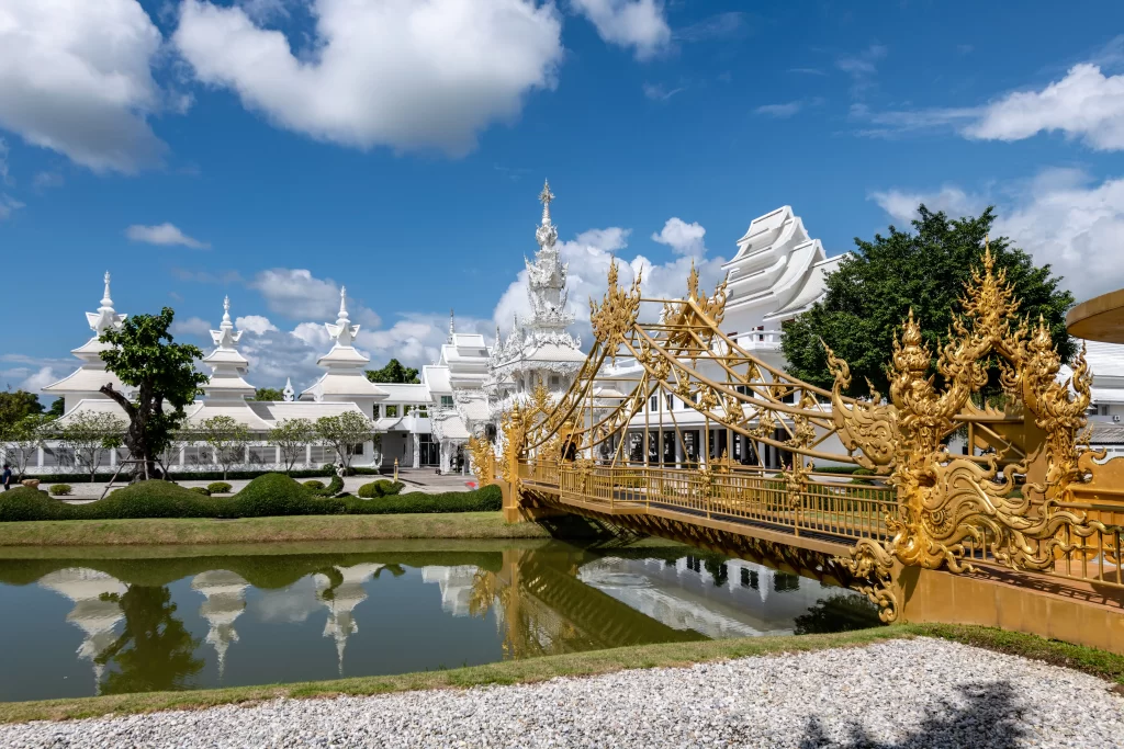 Must see attractions Thailand featuring Wat Rong Khun, the iconic White Temple in Chiang Rai.