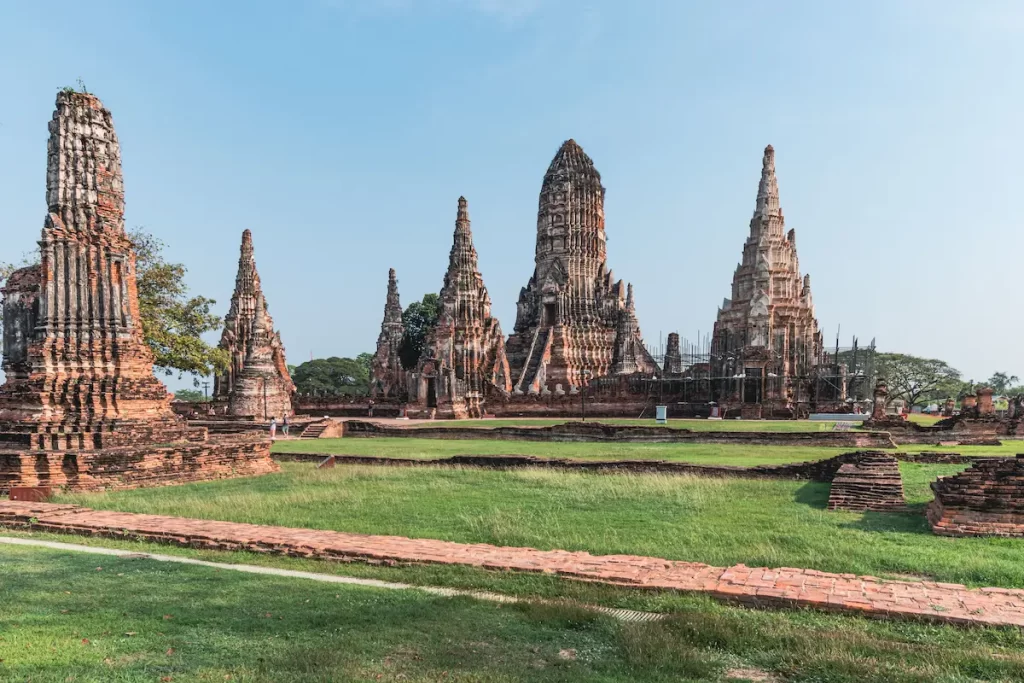 Wat Chaiwatthanaram in Ayutthaya, one of the best temples in Thailand, featuring its iconic Khmer-style temple ruins